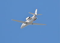 N575QS @ KLAX - Cessna 560XL (Net Jets), 25L departure KLAX. - by Mark Kalfas