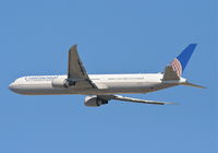 N69063 @ KLAX - Continental Boeing 767-424ER, 25R departure KLAX. - by Mark Kalfas