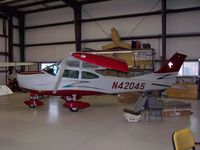 N42045 @ S39 - Cessna 182L with cont IO-550  300 hp - by Daryn Jones