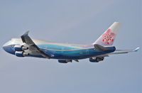 B-18210 @ KLAX - China Airlines Boeing 747-409, 25R departure KLAX. - by Mark Kalfas