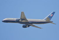 N536UA @ KLAX - United Airlines Boeing 757-222, N536UA, 25R departure KLAX. - by Mark Kalfas