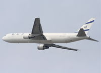 4X-EAJ @ KLAX - ELAL Boeing 767-330(ER), 25R departure KLAX. - by Mark Kalfas