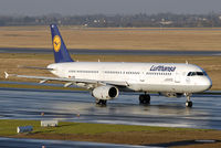 D-AISE @ EDDL - Lufthansa - by Volker Hilpert