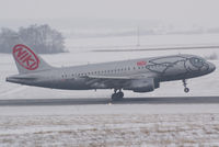 OE-LEK @ VIE - NIKI Airbus A319-112 - by Joker767