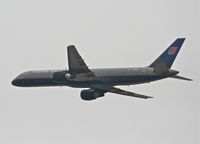 N561UA @ KLAX - United Airlines Boeing 757-222, N561UA 25R departure KLAX. - by Mark Kalfas