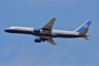 N580UA @ KLAX - United Airlines Boeing 757-222, N580UA 25R departure KLAX. - by Mark Kalfas