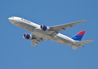 N865DA @ KLAX - Delta Airlines Boeing 777-232, N865DA 25R departure KLAX. - by Mark Kalfas