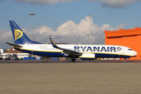 EI-EFH @ EGLL - Ryanair B737 at Luton - by Terry Fletcher