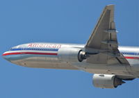 N770AN @ KLAX - American Airlines Boeing 777-223. N770AN 25R departure KLAX. - by Mark Kalfas