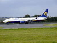 EI-DAG @ EGPH - Ryanair B737 Arrives on runway 24 at EDI - by Mike stanners