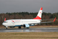 OE-LNR @ EGHH - B737 - by martin rendall