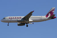 A7-AHC @ VIE - Qatar Airways Airbus A320-232 - by Joker767
