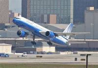 N521UA @ KLAX - United Airlines Boeing 757-222, UAL958 25R departure en route to KORD. - by Mark Kalfas