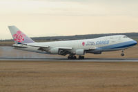 B-18720 @ VIE - China Airlines Cargo Boeing 747-409F(SCD) - by Joker767