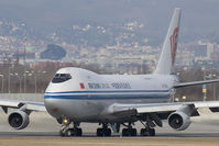 B-2409 @ LOWW - Air China 747-400