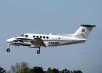 N390SP @ SHV - Landing on runway 14 at Shreveport Regional. - by paulp