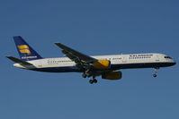 TF-FII @ EKCH - Icelandair 757-200