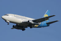 UR-GAC @ LOWW - Ukraine International 737-200 - by Andy Graf-VAP