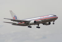 N328AA @ KLAX - American Airlines Boeing 767-223 N328AA, 7R approach KLAX. - by Mark Kalfas