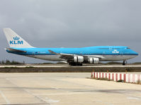PH-BFG @ TNCC - KLM Boeing 747-406  PH-BFG  ( 24517/782 ) @ CUR / TNCC - by John van den Berg - C.A.C