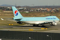 HL7439 @ VIE - Korean Air Cargo Boeing 747-4B5F(SCD) - by Joker767