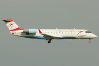 OE-LCR @ VIE - Austrian arrows Canadair Regional Jet CRJ200LR - by Joker767