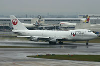 JA8161 @ EGLL - JAL Cargo 747-200