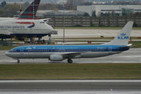 PH-BXE @ EGLL - KLM 737-800 - by Andy Graf-VAP