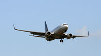 N23707 @ KIAH - B737 short final 27. - by Darryl Roach