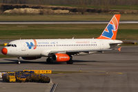 EI-CUM @ VIE - Windjet Airbus A320-232 - by Joker767