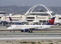 N375NC @ KLAX - Airbus A320