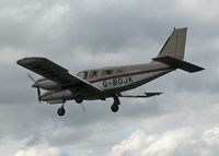 G-BOJK @ EGLK - LANDING RWY 25 - by BIKE PILOT