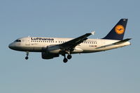 D-AILS @ EBBR - Arrival of flight LH4570 to RWY 25L - by Daniel Vanderauwera