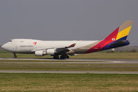 HL7436 @ VIE - Asiana Cargo Boeing 747-48EF(SCD) - by Joker767