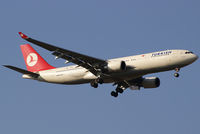 TC-JNA @ VIE - Turkish Airlines Airbus A330-203 - by Joker767