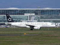 EC-ILH @ EDDF - Spanair; Star Alliance; Airbus 320-232 - by Robert_Viktor