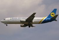 UR-GAR @ VIE - Ukraine International Airlines Boeing 737-4Y0 - by Joker767