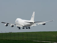 A6-MDG @ VIE - Operating a cargo flight on behalf of Emirates Sky Cargo to Vienna - by P. Radosta - www.austrianwings.info