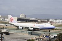 B-18710 @ KLAX - Boeing 747-400F