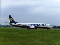EI-DWH @ EGPH - Ryanair 3647 arrives at EDI - by Mike stanners