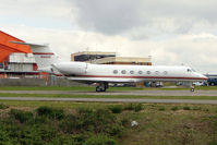 N169SD @ EGGW - 2008 Gulfstream Aerospace GV-SP (G550) at Luton - by Terry Fletcher