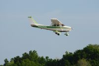 N42705 @ LAL - Arriving at Lakeland, FL during Sun N Fun 2010. - by Bob Simmermon