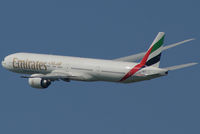 A6-ECX @ VIE - Emirates Boeing 777-31H(ER) - by Joker767