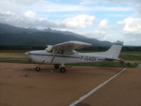 F-GASX @ LFKF - Cessna 172 N - by Mathcab