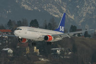 LN-RPL @ LOWI - Scandinavian Airlines 737-800