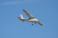 N7198G @ LAL - Arriving at Lakeland, FL during Sun N Fun 2010. - by Bob Simmermon