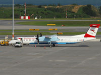 OE-LGL @ LOWW - Brandnew plane - Austrians first Dash8-Q400 NEXTGEN on the apron - probably one of the first pictures of that new plane at VIE! - by P. Radosta - www.austrianwings.info