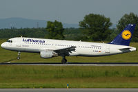 D-AIQR @ VIE - Lufthansa Airbus A320-211 - by Joker767