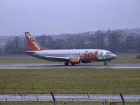 G-CELA @ EDI - Jet2 Boeing 737-377QC Landing on runway 06 - by Mike stanners