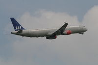OY-KBH @ EBBR - Flight SK594 is taking off from RWY 07R - by Daniel Vanderauwera